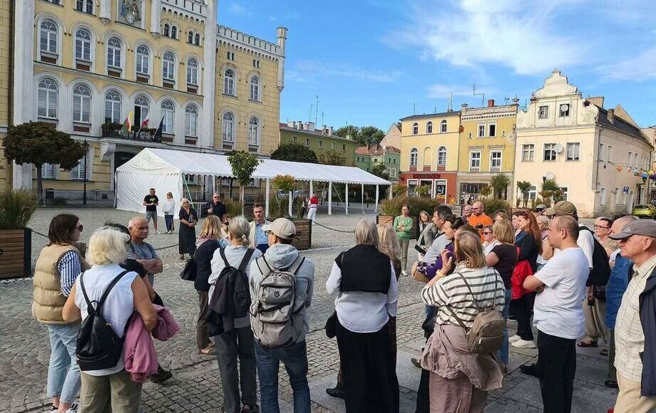 Pardes Festival 2026: spacer po Wschowie z muzyką i hejnałem